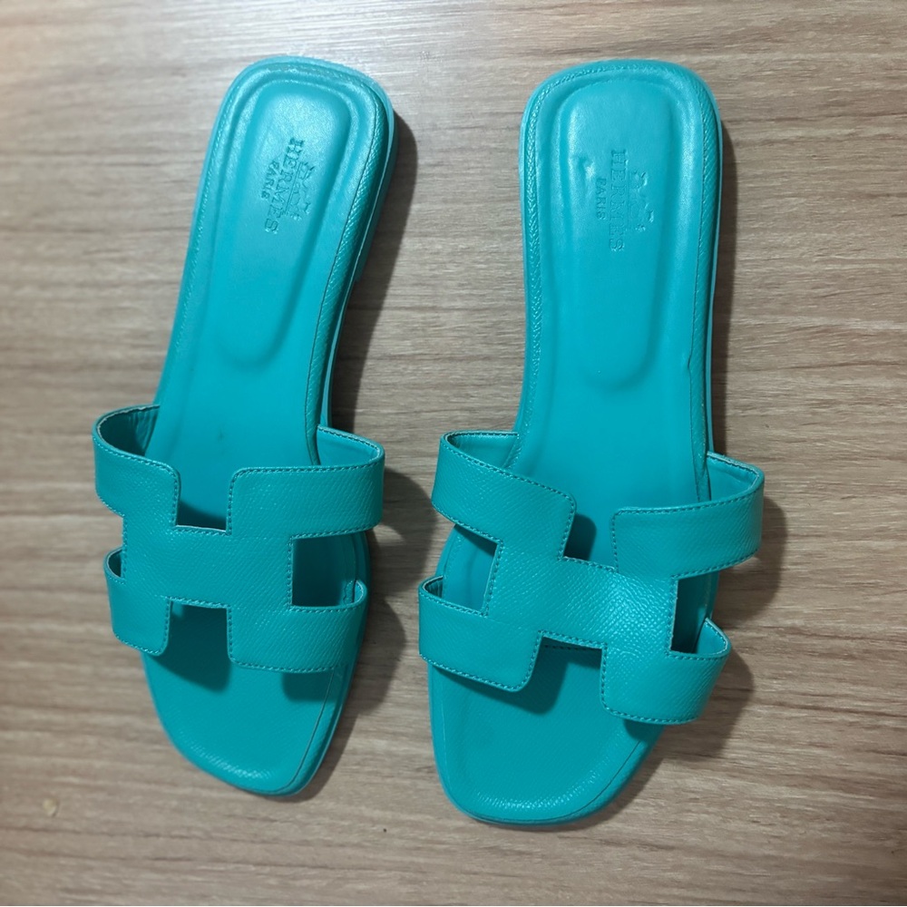 Elegant Turquoise Slide Sandals